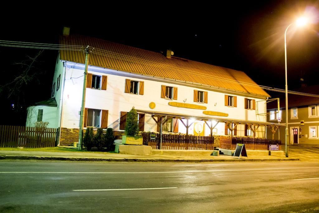 Pension U Pristavu Pomezi nad Ohri Exterior foto